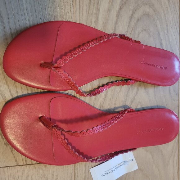 Women's Banana Republic red leather thong flip flops size 10.5 new with tag - Picture 2 of 6